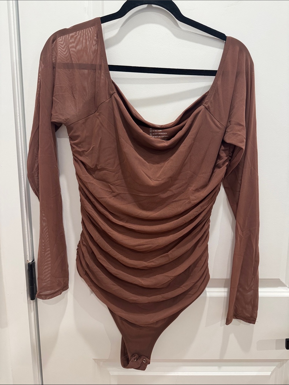Ruched Long Sleeve Bodysuit - Brown